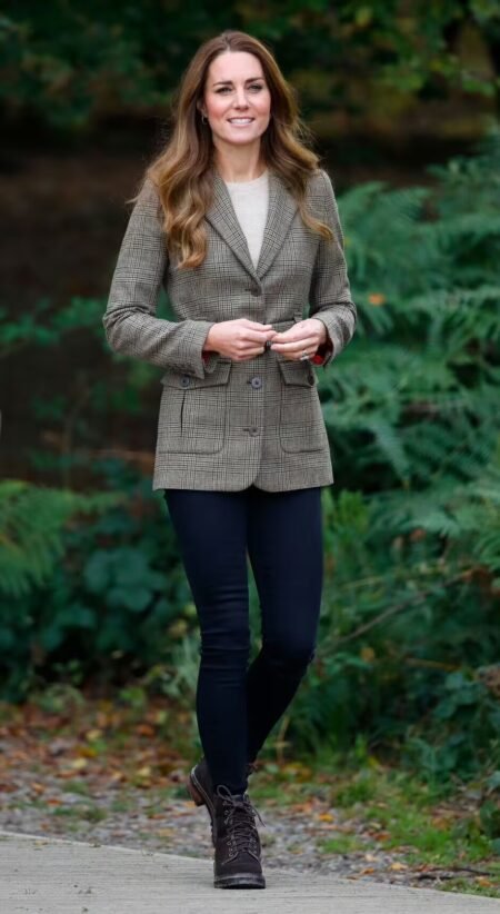 Kate Middleton Tweed Blazer In The Lake District Really Wild 1