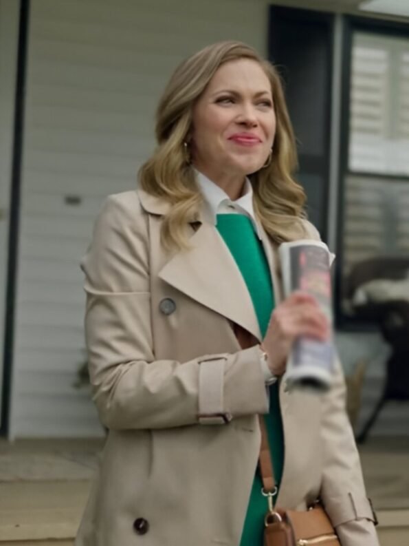 Nelly-Knows-Mysteries-a-Fatal-Engagement-Pascale-Hutton-Cotton-Coat