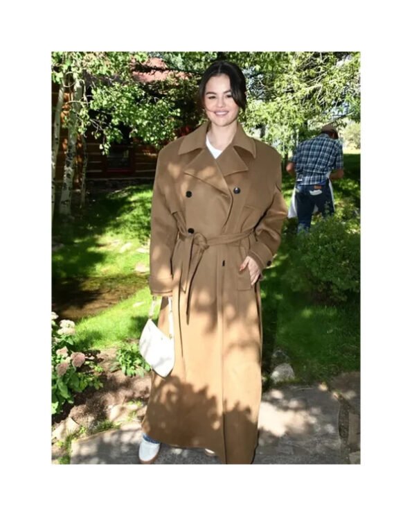 Emilia-Perez-2024-Selena-Gomez-Brown-Trench-Coat.jpg