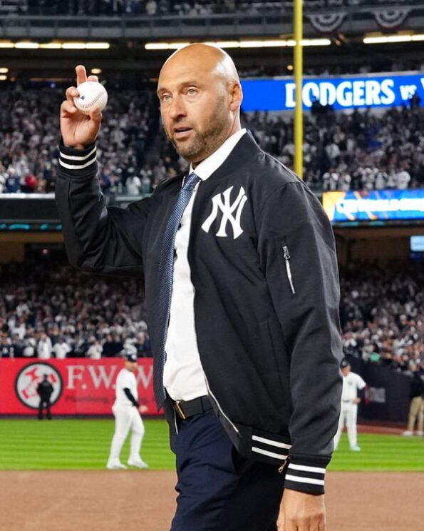 Derek-Jeter-New-York-Yankees-Jacket3.jpg