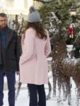 Gilmore-Girls-Lorelai-Gilmore-Pink-Coat.webp