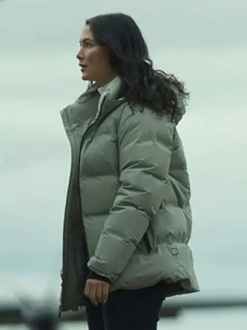 The-Recruit-S02-Hannah-Copeland-Puffer-Jacket.webp