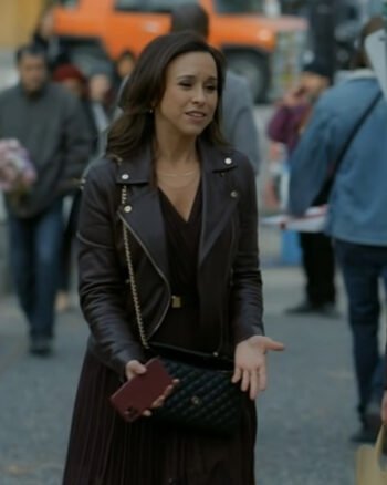 An-Unexpected-Valentine-Lacey-Chabert-Black-Leather-Jacket1.jpg