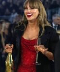 Taylor-Swift-67th-Annual-Grammy-Awards-Black-Blazer.jpg