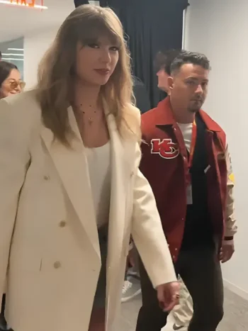 Taylor-Swift-Super-Bowl-2025-Double-Breasted-Blazer.webp