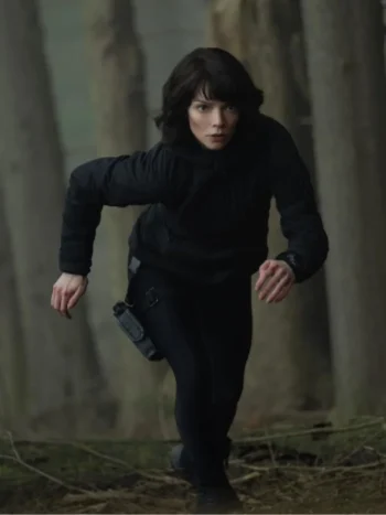 Anya-Taylor-Joy-The-Gorge-2025-Black-Jacket.webp