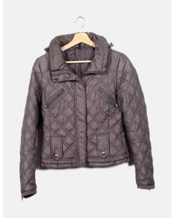 My-Family-S01-Vanessa-Scalera-Grey-Quilted-Jacket1.jpg