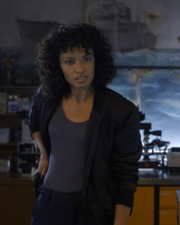 NCIS-Sydney-S02-Olivia-Swann-Jacket.jpg