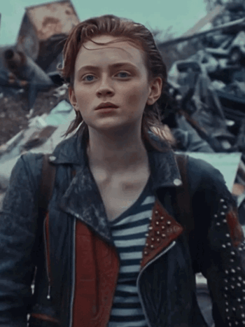 O-Dessa-2025-Sadie-Sink-Leather-Jacket1.gif