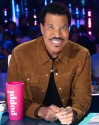 American-Idol-S23-Lionel-Richie-Brown-Suede-Jacket.jpg