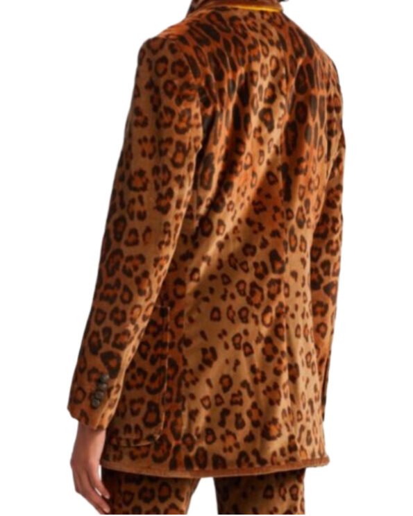 Hacks-S04-Jean-Smart-Leopard-Print-Velvet-Blazer2.jpg