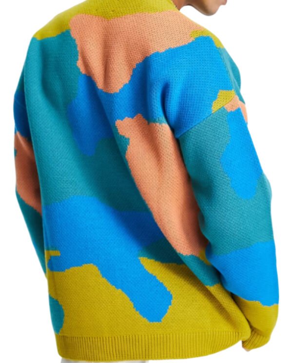 The-Voice-S27-Jadyn-Cree-Blue-Colorblock-Sweater2.jpg