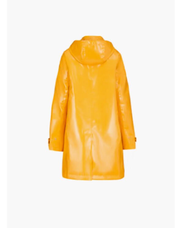 Elsbeth-S02-Carrie-Preston-Yellow-Rain-Coat2.jpg