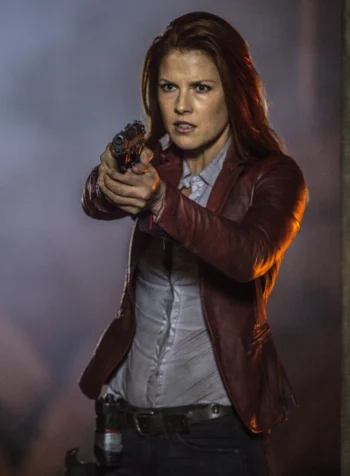 Ali-Larter-Resident-Evil-Final-Chapter-Leather-Blazer2.webp