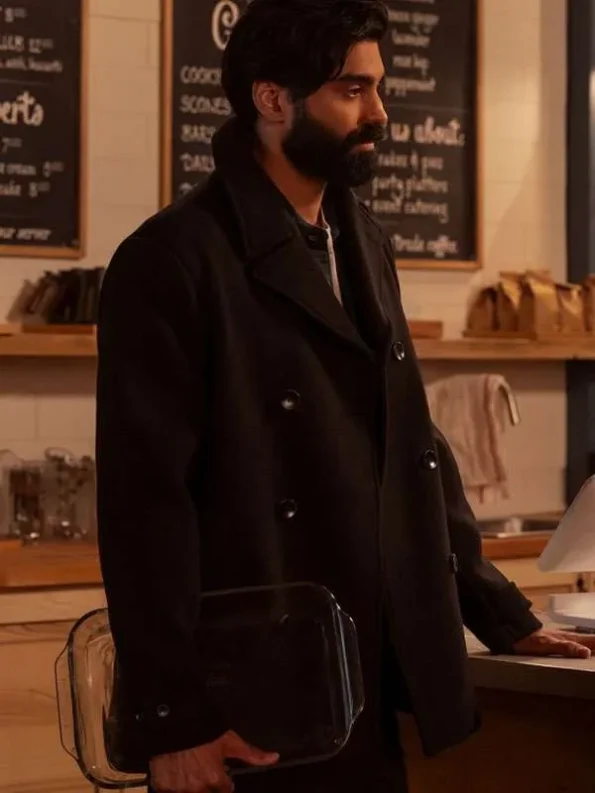 Raymond-Ablack-Ginny-Georgia-S03-Black-Peacoat-1.webp