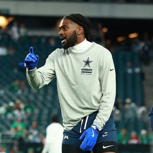 Chelsea-For-Chelsea-its-a-Habit-Graphic-Hoodie.webp Chelsea-For-Chelsea-its-a-Habit-Graphic-Hoodie.webp