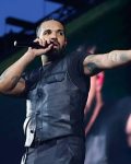 Drake-Wireless-Festival-2025-Black-Vest.jpg