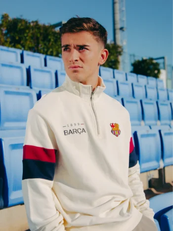 FC-Barcelona-Retro-1899-Sweatshirt.webp