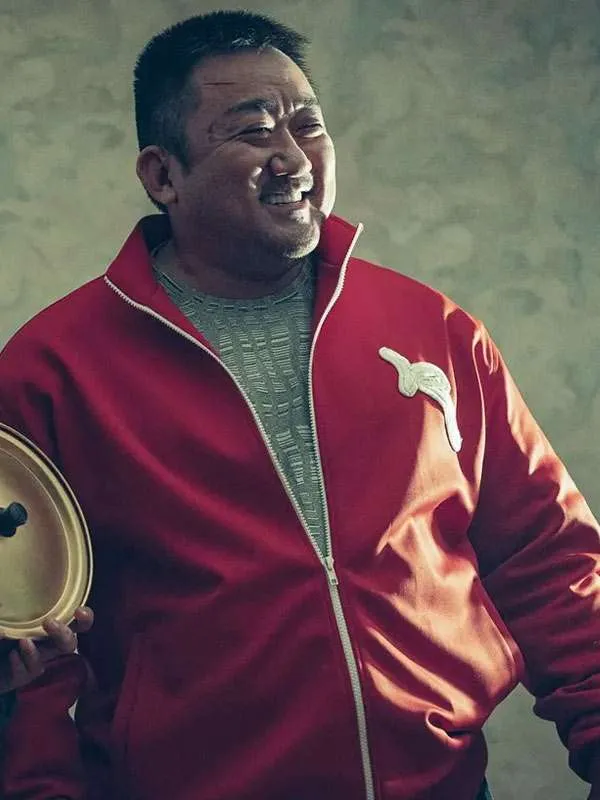 Holy-Night-Demon-Hunters-2025-Ma-Dong-seok-Red-Jacket1.webp Holy-Night-Demon-Hunters-2025-Ma-Dong-seok-Red-Jacket1.webp