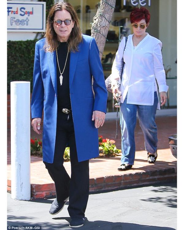 Ozzy-Osbourne-Royal-Blue-Overcoat.jpg Ozzy-Osbourne-Royal-Blue-Overcoat.jpg