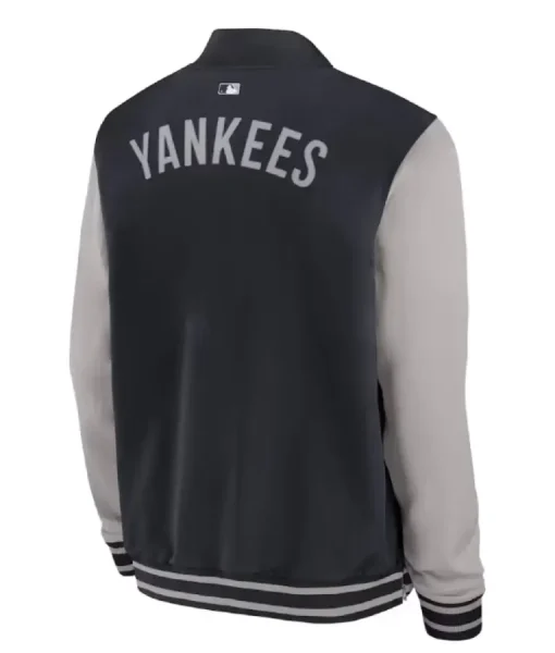 Recreation-New-York-Yankees-Dugout-Black-And-Gray-Jacket-510x600-1.webp