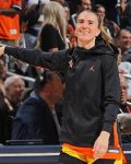 Sabrina-Ionescu-WNBA-Black-Hoodie1.jpg