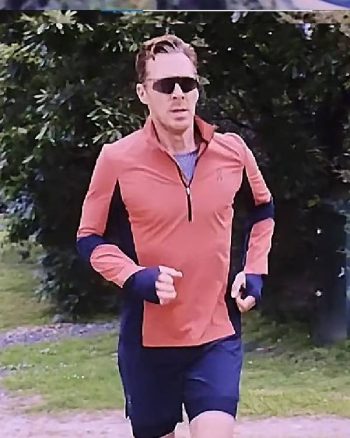 The-Roses-Benedict-Cumberbatch-Pink-Black-Track-Jacket1.jpg
