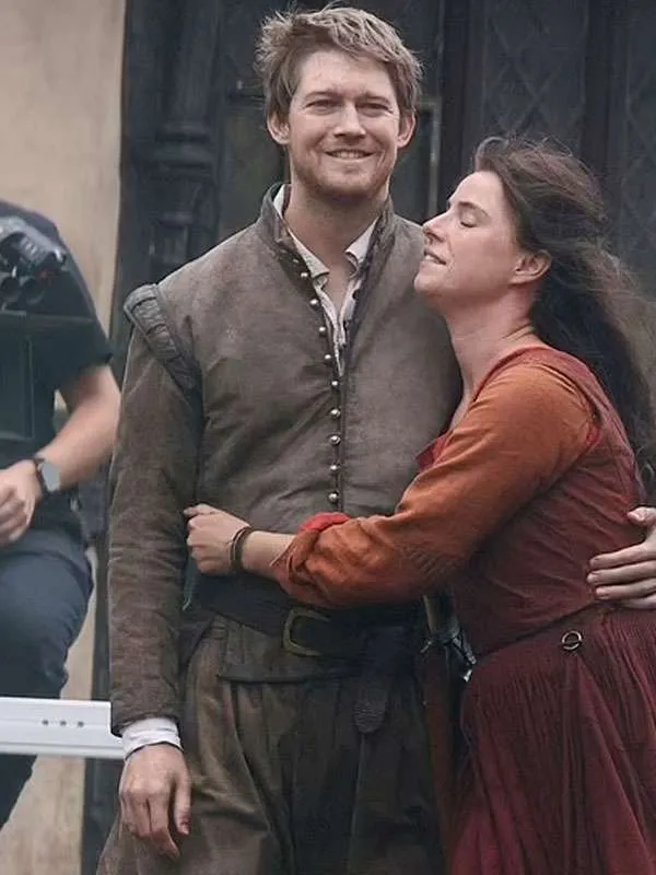 Joe-Alwyn-Hamnet-Brown-Vest1.webp Joe-Alwyn-Hamnet-Brown-Vest1.webp