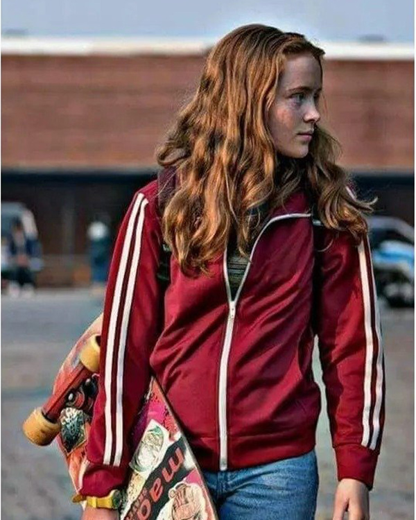 Stranger-Things-S04-Sadie-Sink-Red-Track-Jacket.jpg Stranger-Things-S04-Sadie-Sink-Red-Track-Jacket.jpg