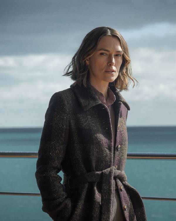 The-Woman-in-Cabin-10-Keira-Knightley-Checked-Coat.jpg The-Woman-in-Cabin-10-Keira-Knightley-Checked-Coat.jpg