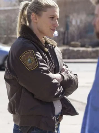 Victoria-Moretti-Longmire-Shearling-Bomber-Jacket3.webp
