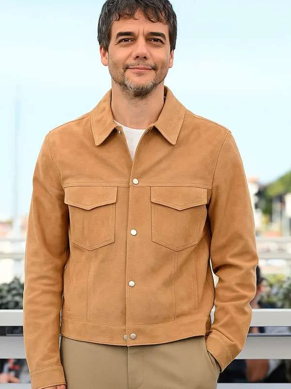 Wagner-Moura-The-Secret-Agent-Brown-Suede-Leather-Jacket.webp Wagner-Moura-The-Secret-Agent-Brown-Suede-Leather-Jacket.webp