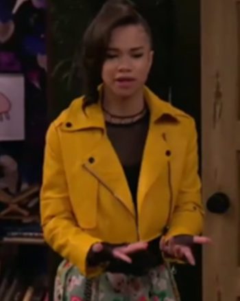 Wizards-Beyond-Waverly-Place-Janice-LeAnn-Brown-Yellow-Jacket.jpg