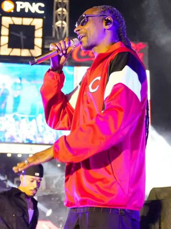 Cincinnati-Reds-2025-Snoop-Dogg-Red-Jacket2.webp Cincinnati-Reds-2025-Snoop-Dogg-Red-Jacket2.webp