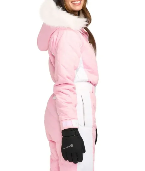 Finding-Mr-Christmas-S02-Snow-Suit3.webp Finding-Mr-Christmas-S02-Snow-Suit3.webp