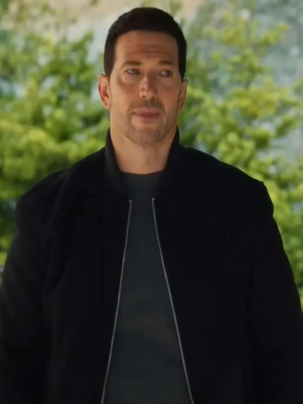 Luke-Roberts-Hudson-and-Rex-S08-Black-Bomber-Jacket.webp Luke-Roberts-Hudson-and-Rex-S08-Black-Bomber-Jacket.webp