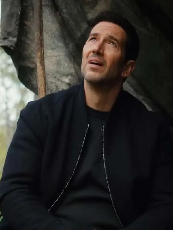 Luke-Roberts-Hudson-and-Rex-S08-Black-Bomber-Jacket2.webp Luke-Roberts-Hudson-and-Rex-S08-Black-Bomber-Jacket2.webp