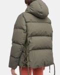 Melania-Trump-Puffer-Jacket.jpg