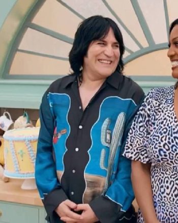 The-Great-British-Bake-Off-Noel-Fielding-Haunted-By-An-Owl-Long-Sleeve-Shirt.jpg