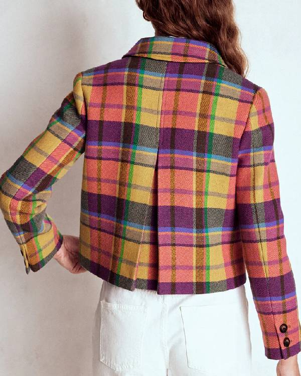 Ghosts-Rose-McIver-Colorful-Plaid-Jacket2.jpg Ghosts-Rose-McIver-Colorful-Plaid-Jacket2.jpg