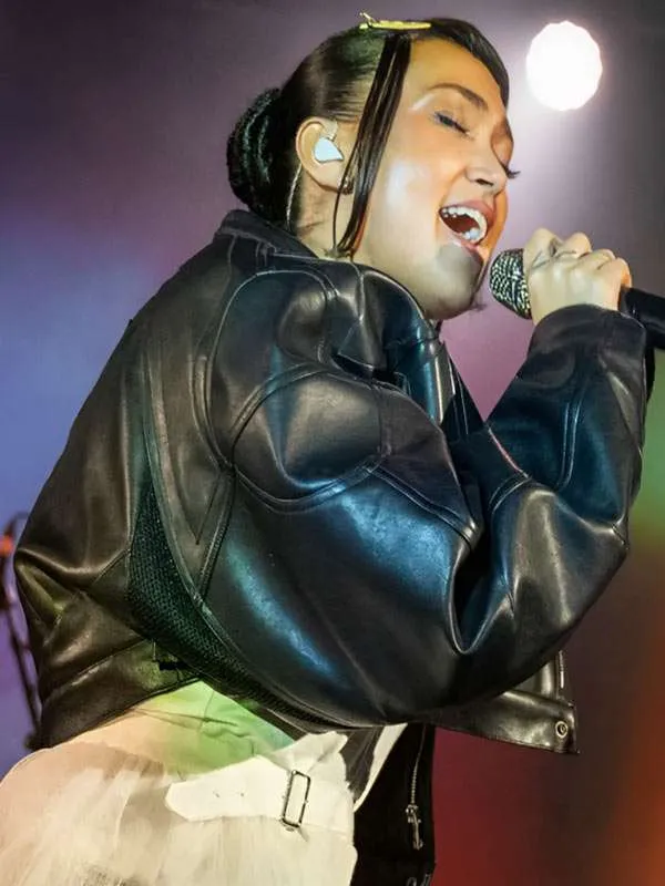 Joy-Crookes-O2-Academy-Birmingham-Concert-Black-Jacket1.webp Joy-Crookes-O2-Academy-Birmingham-Concert-Black-Jacket1.webp