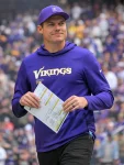 Kevin-OConnell-Vikings-Sideline-Long-Sleeve-Hoodie-T-Shirt.webp