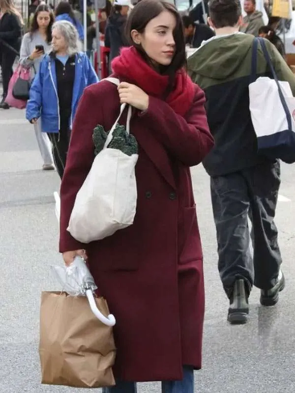 LA-2025-Caylee-Cowan-Wool-Coat1.webp LA-2025-Caylee-Cowan-Wool-Coat1.webp