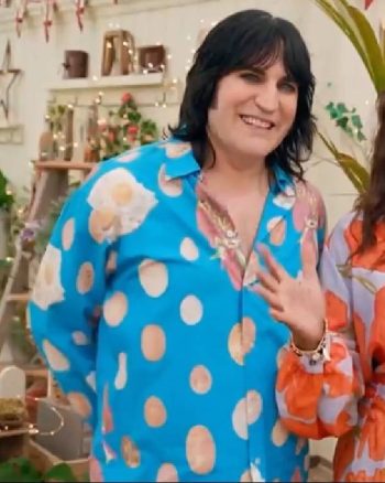 The-Great-British-Bake-Off-Noel-Fielding-Egg-Breakfast-Shirt.jpg