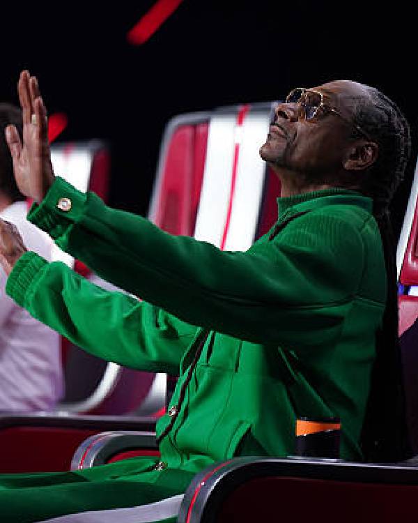 The-Voice-S28-Snoop-Dogg-Green-Jacket2.jpg The-Voice-S28-Snoop-Dogg-Green-Jacket2.jpg