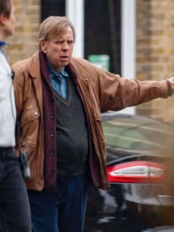 Timothy-Spall-Goodbye-June-Brown-Leather-Jacket2.webp Timothy-Spall-Goodbye-June-Brown-Leather-Jacket2.webp