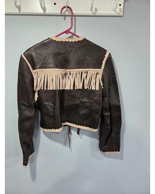 Brilliant-Minds-S02-Celeste-Desjardins-Fringed-Leather-Jacket3.jpg Brilliant-Minds-S02-Celeste-Desjardins-Fringed-Leather-Jacket3.jpg