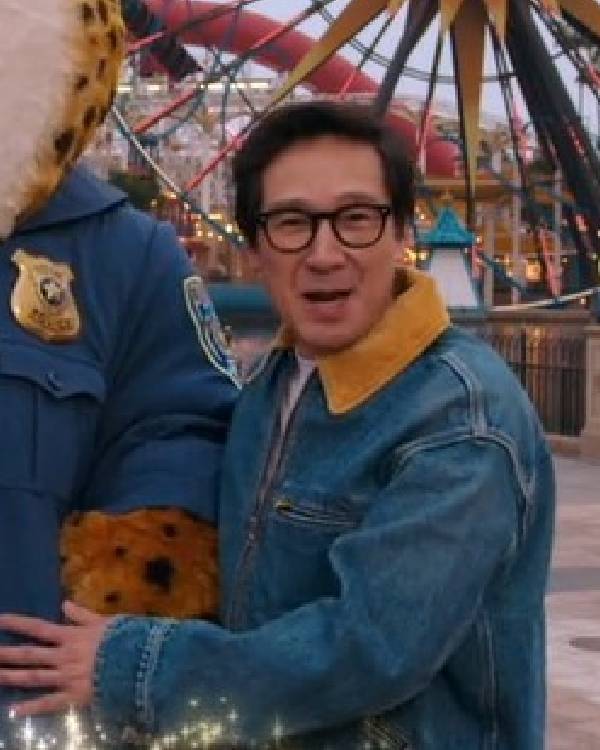 Disney-Parks-Magical-Christmas-Day-Parade-2025-Ke-Huy-Quan-Denim-Jacket2.jpg Disney-Parks-Magical-Christmas-Day-Parade-2025-Ke-Huy-Quan-Denim-Jacket2.jpg