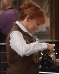 Happys-Place-S02-Reba-McEntire-Brown-Quilted-Vest.jpg