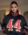 Kristin-Juszczyk-SF-49ers-2026-Black-Puffer-Jacket.jpg